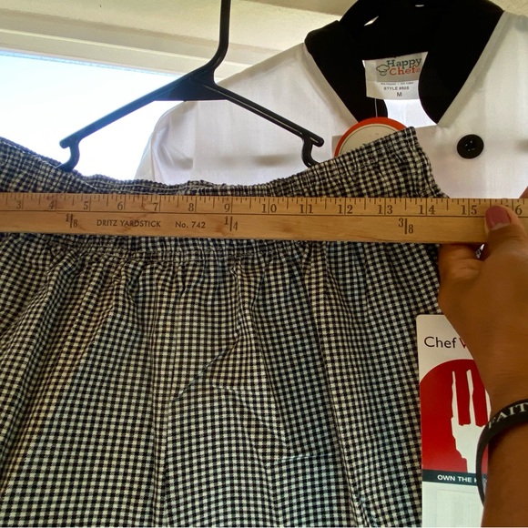 White Chef Uniform - Picture 14 of 17